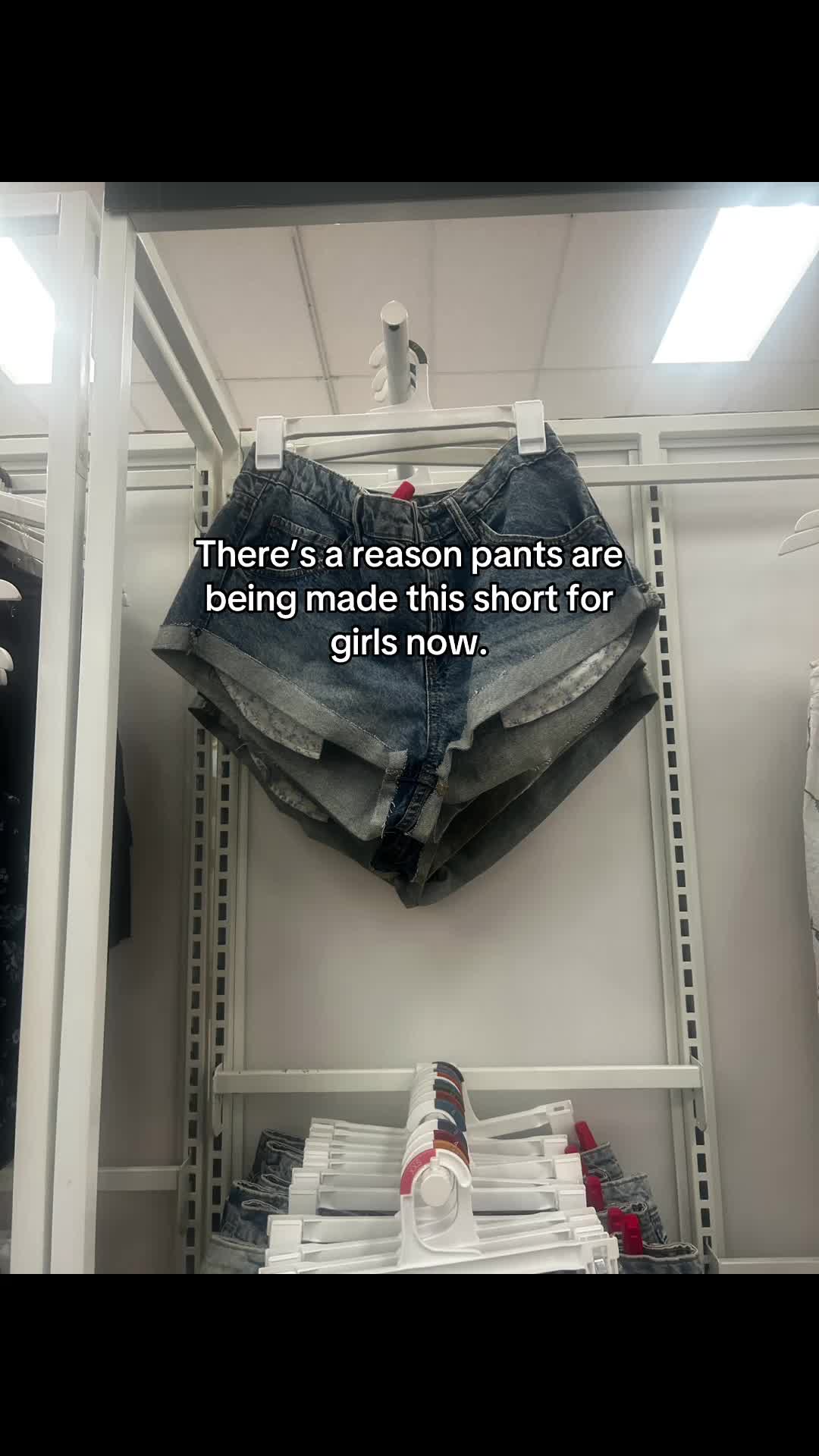 @꧁M𝓪𝓮𝓼𝓲𝓮꧂