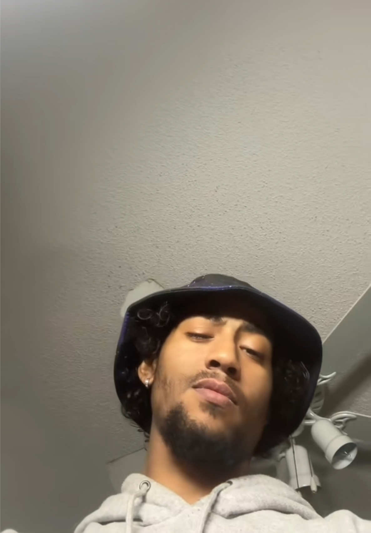 @IL