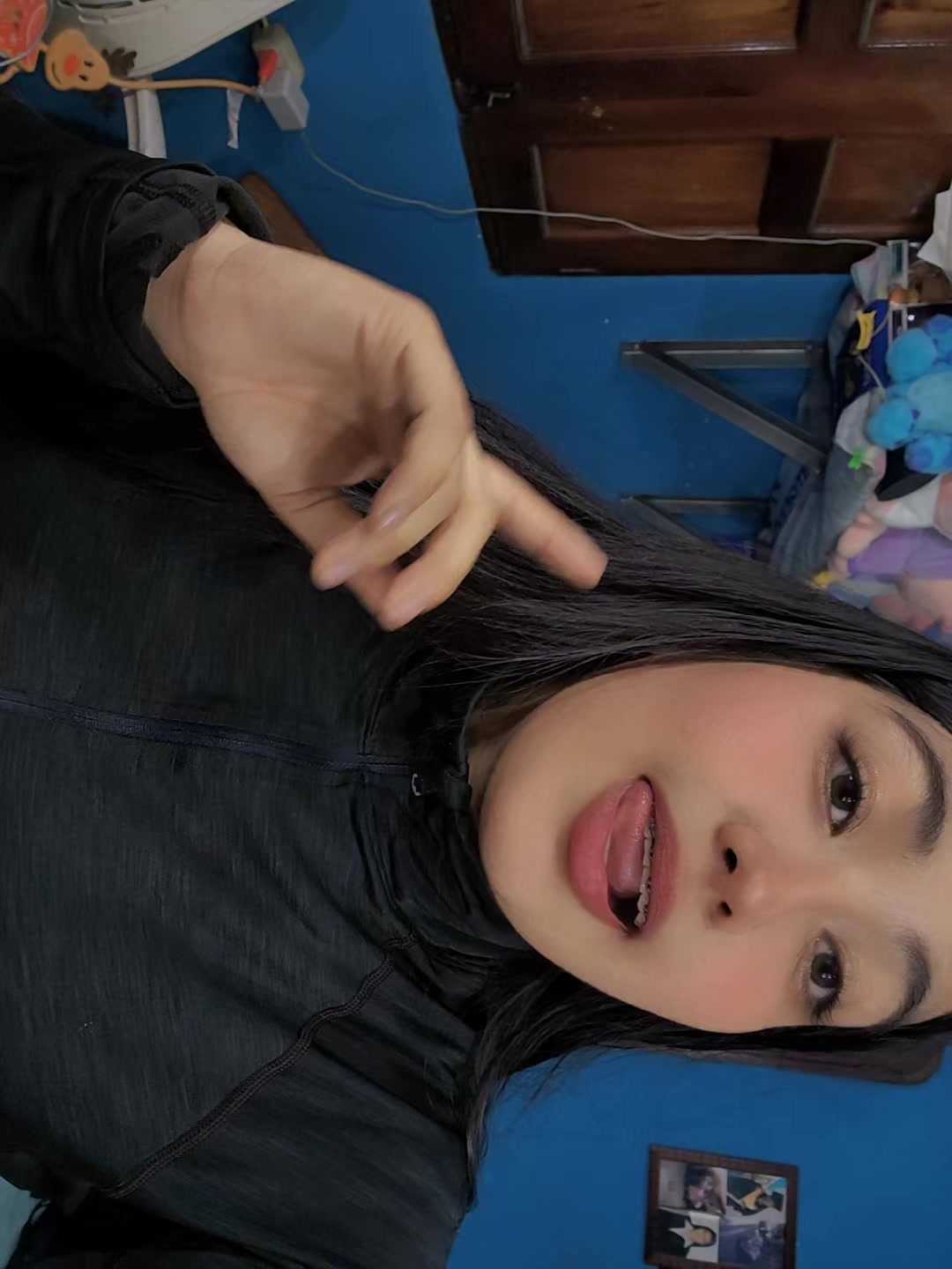 @Ɗ.