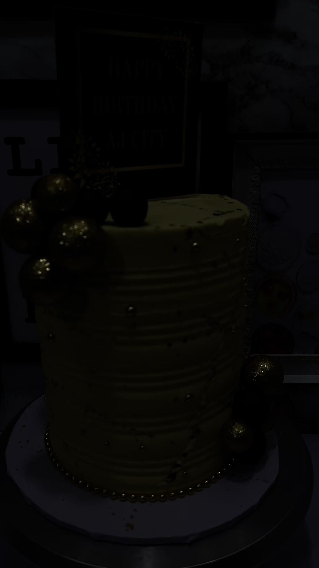 @ILESHA CAKE/SURPRISE PLANNER