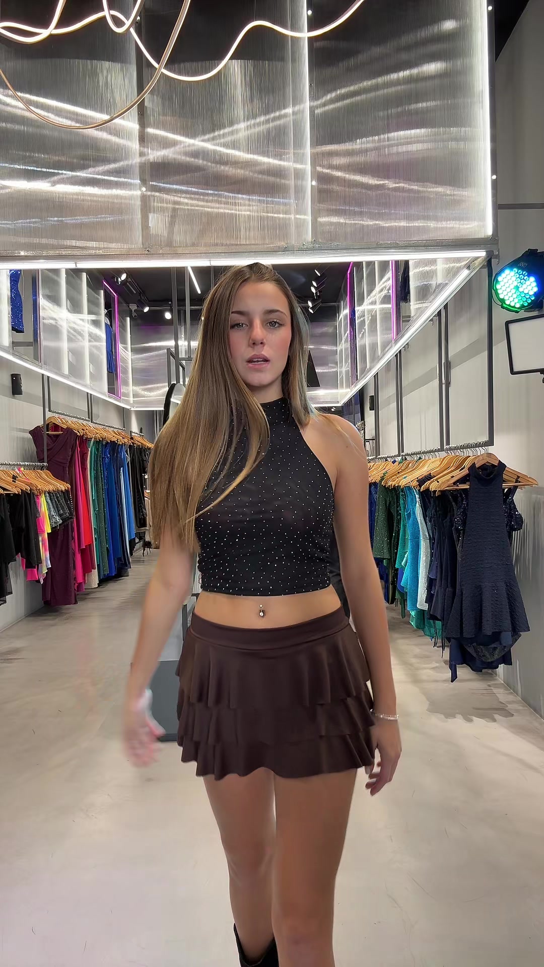 @AV