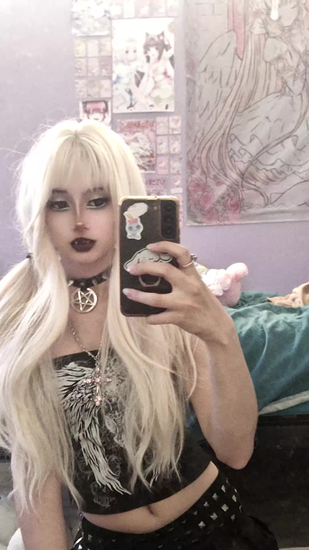 @Sasha 𖤐
