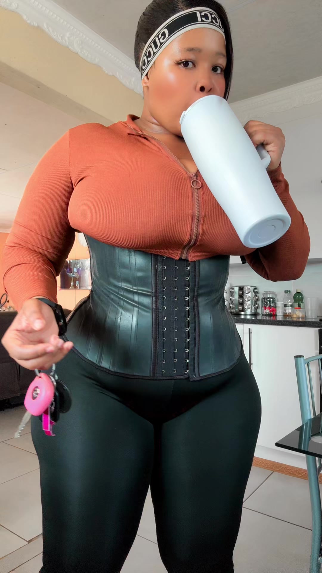 @Curvilicious 🥰F
