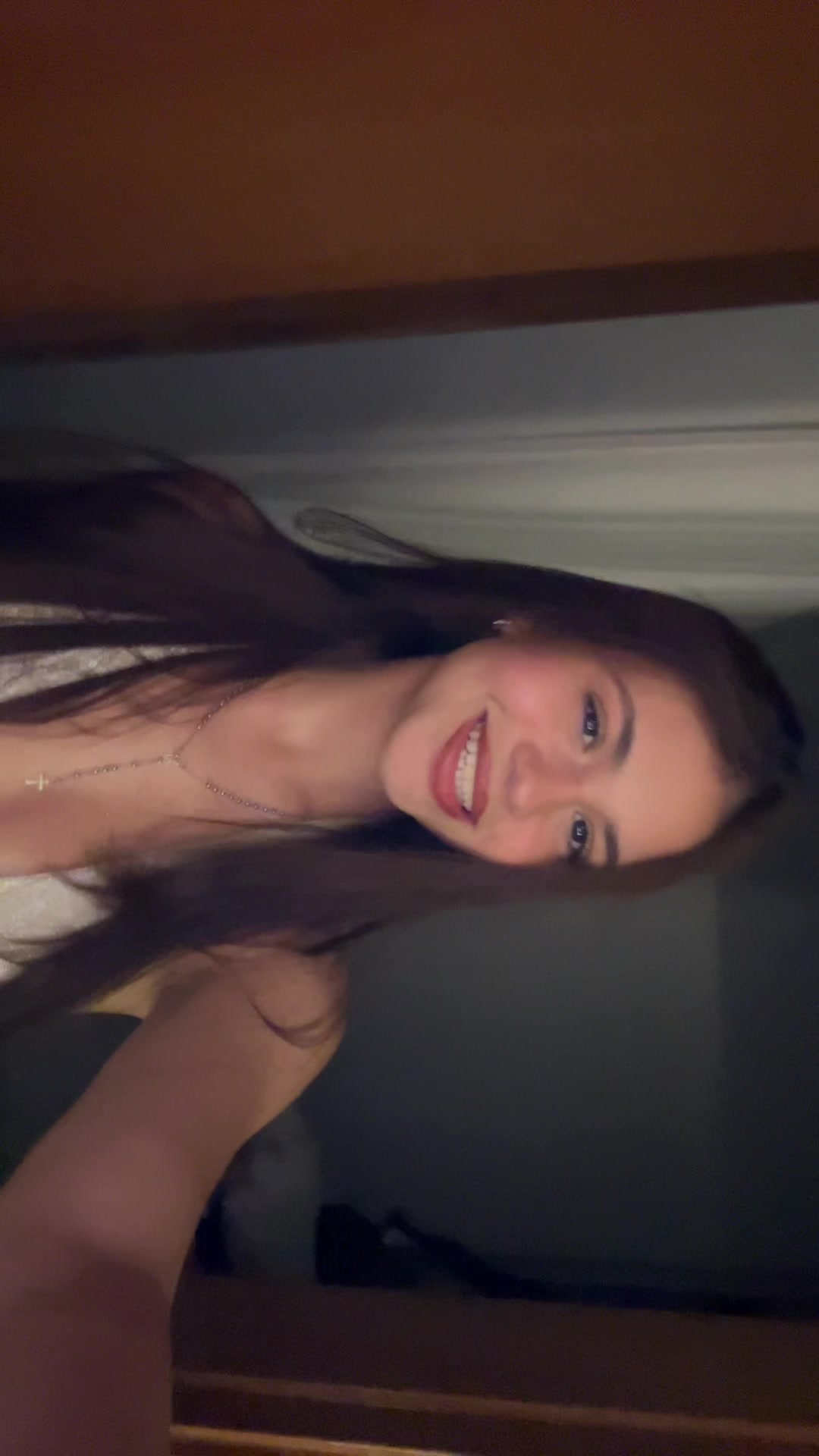 @larissacruzmariano