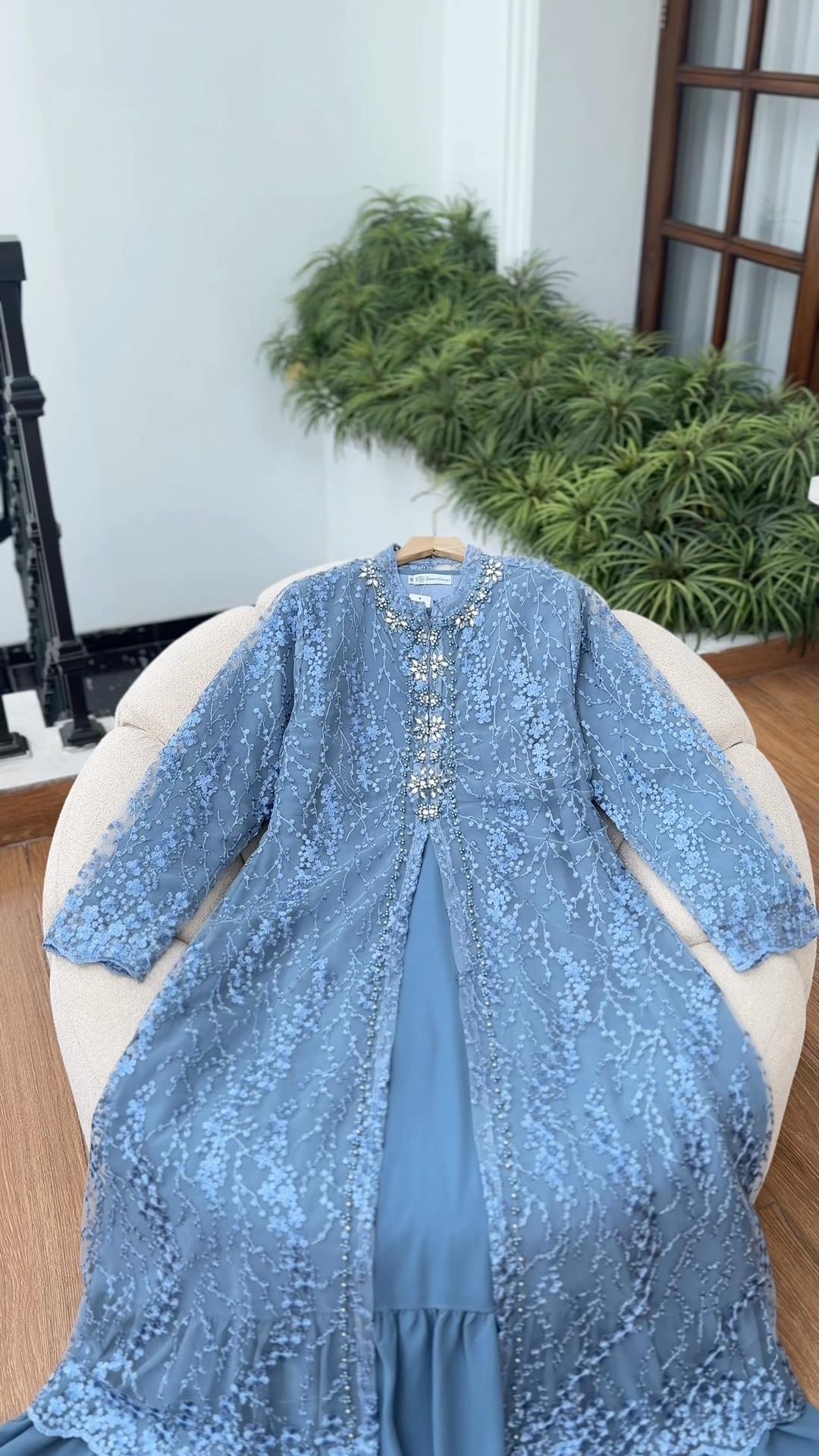 @Dwkebaya