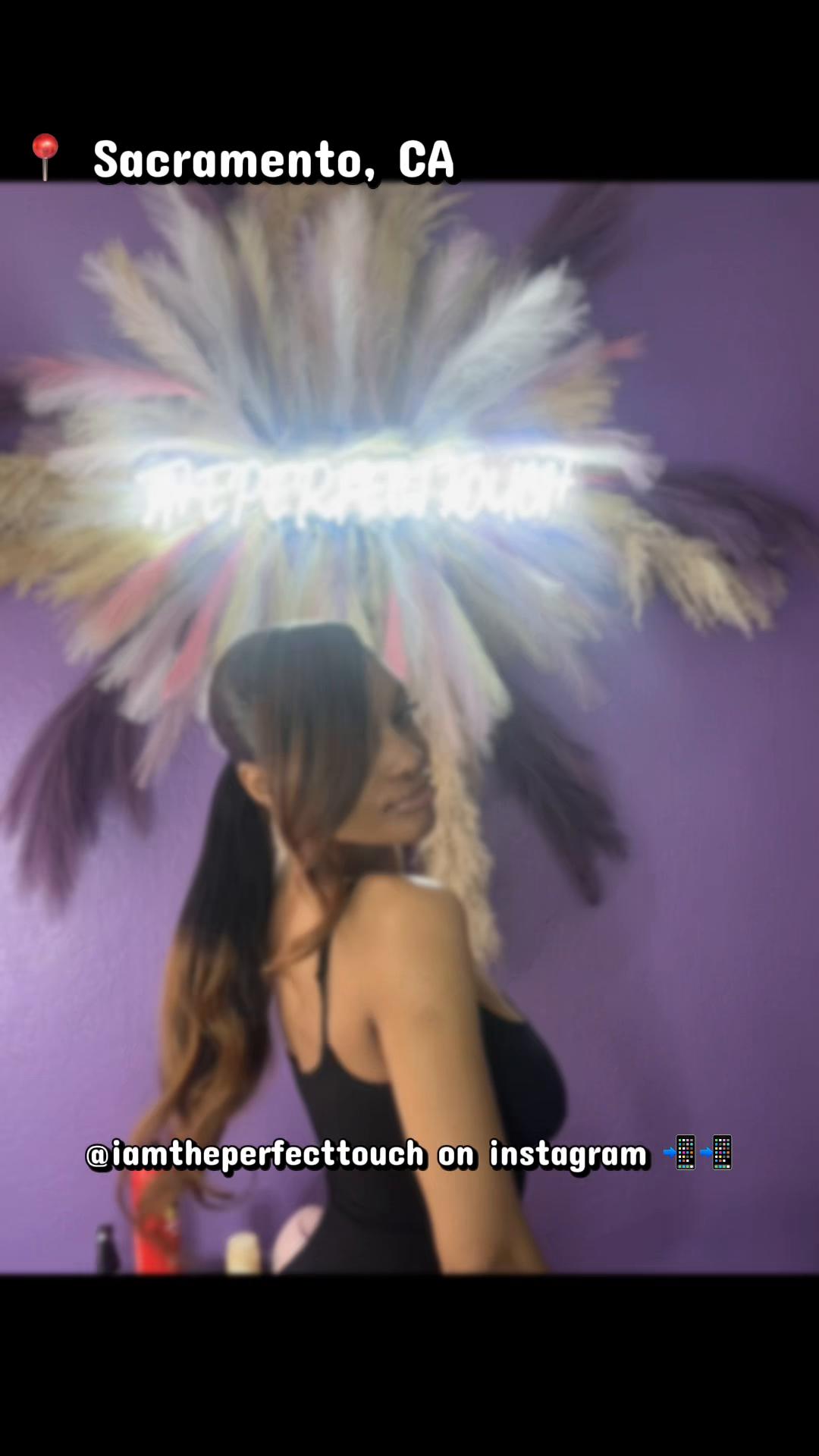 @Bombbae