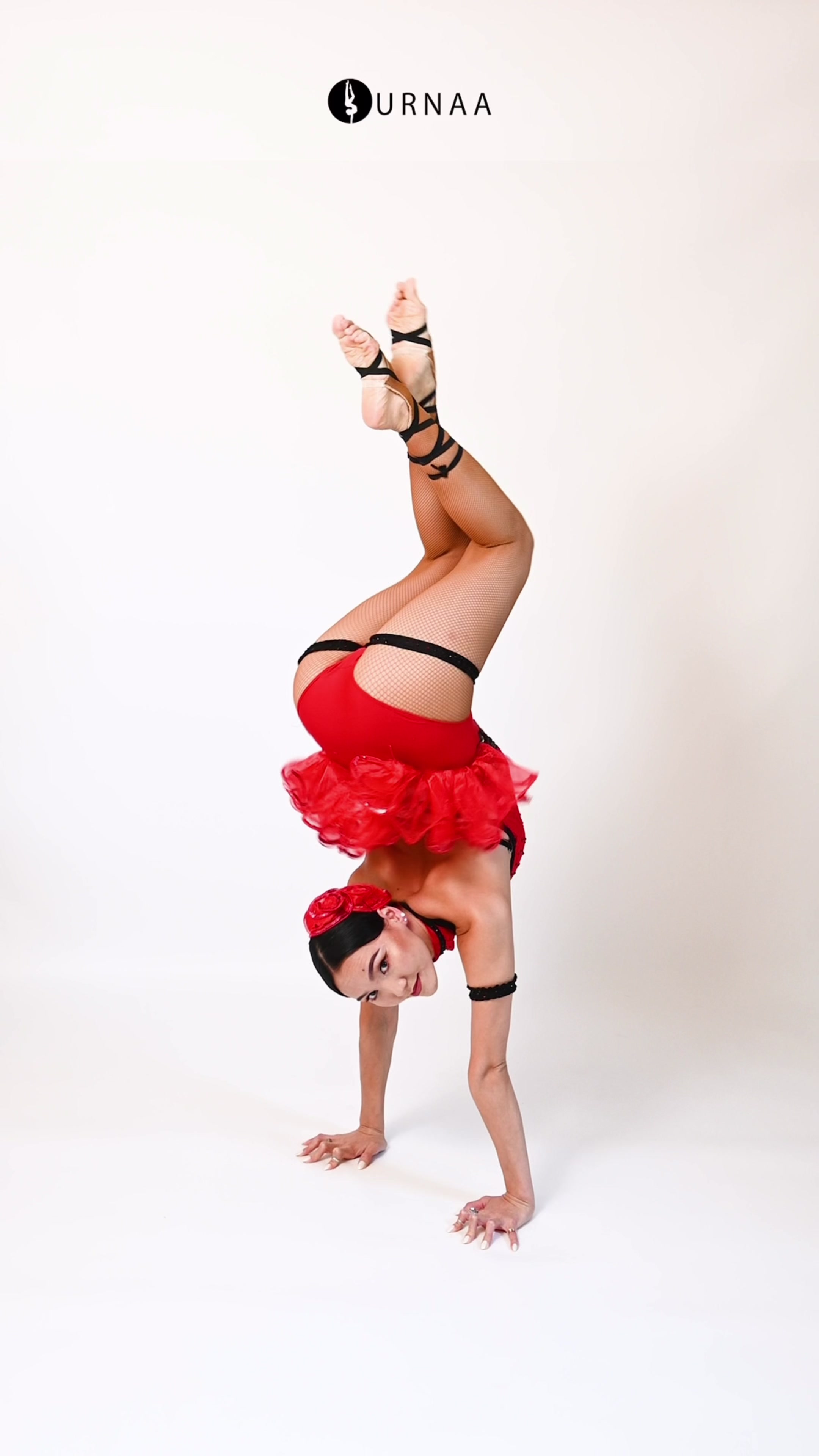 @urnaa.contortionist