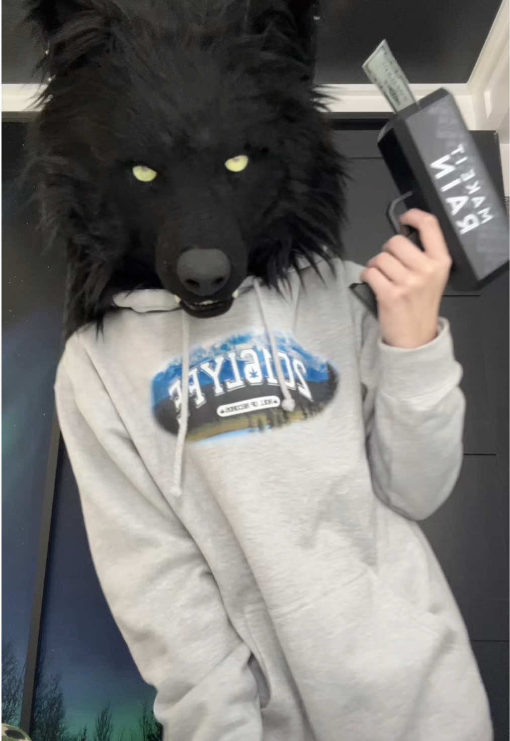 @furtanyl🐺