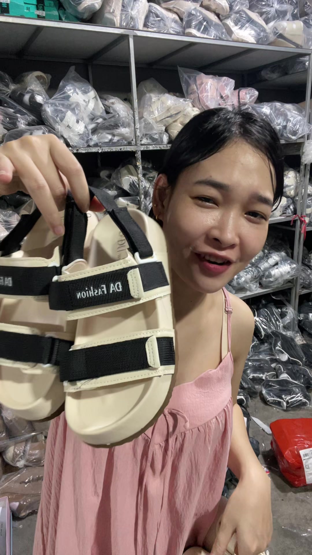 @HỒNG XIÊM
