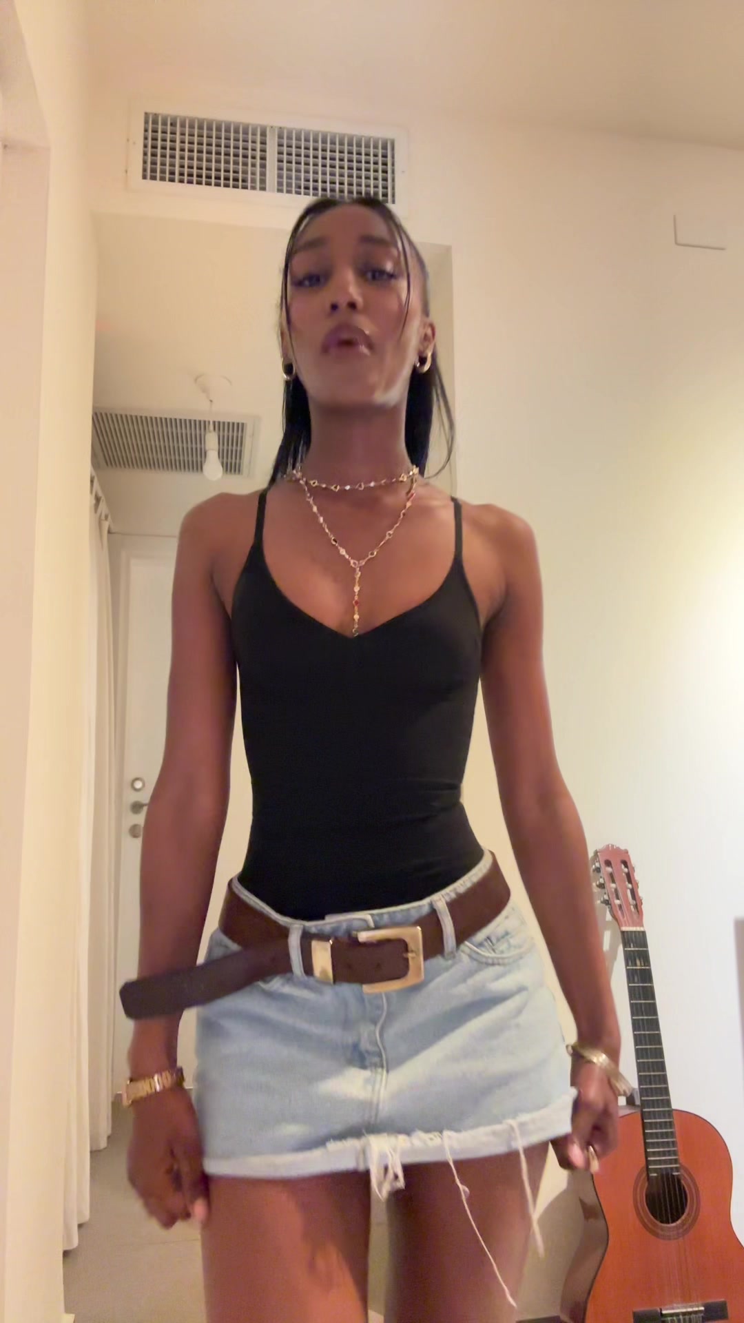 @👄