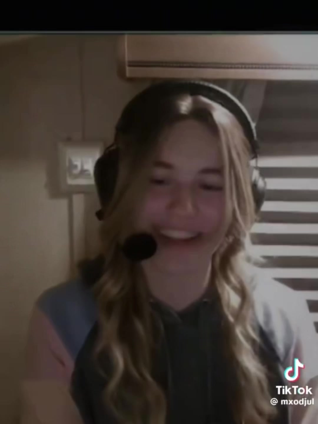 @Xhans
