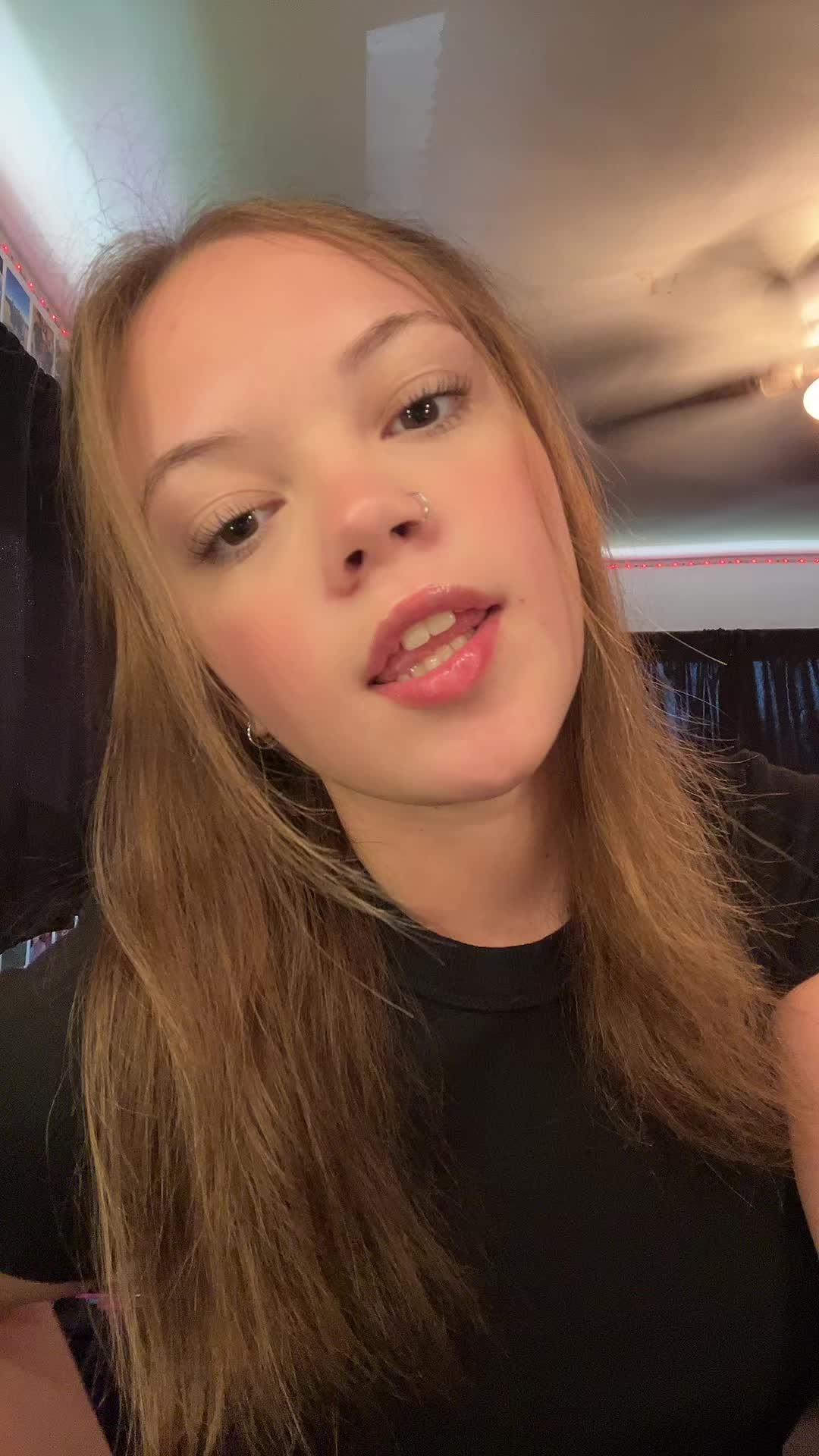 @😝