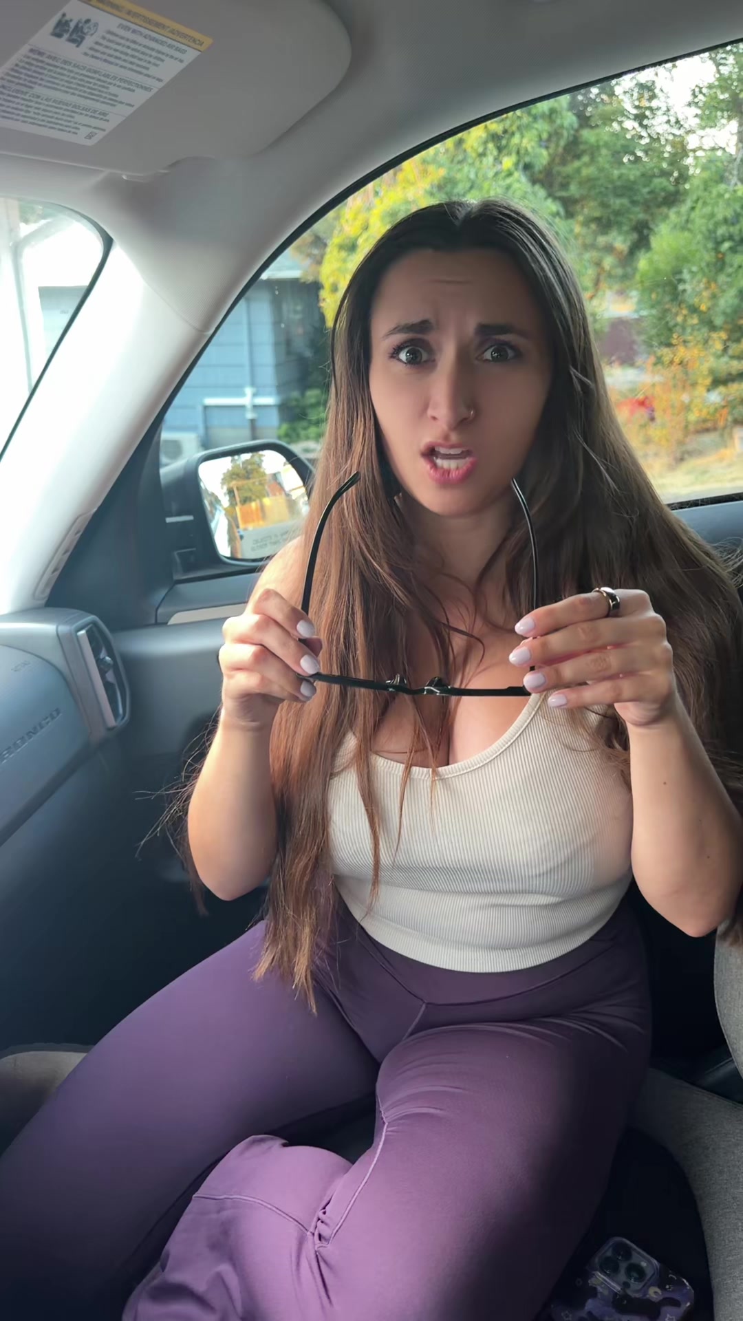@big boob besties