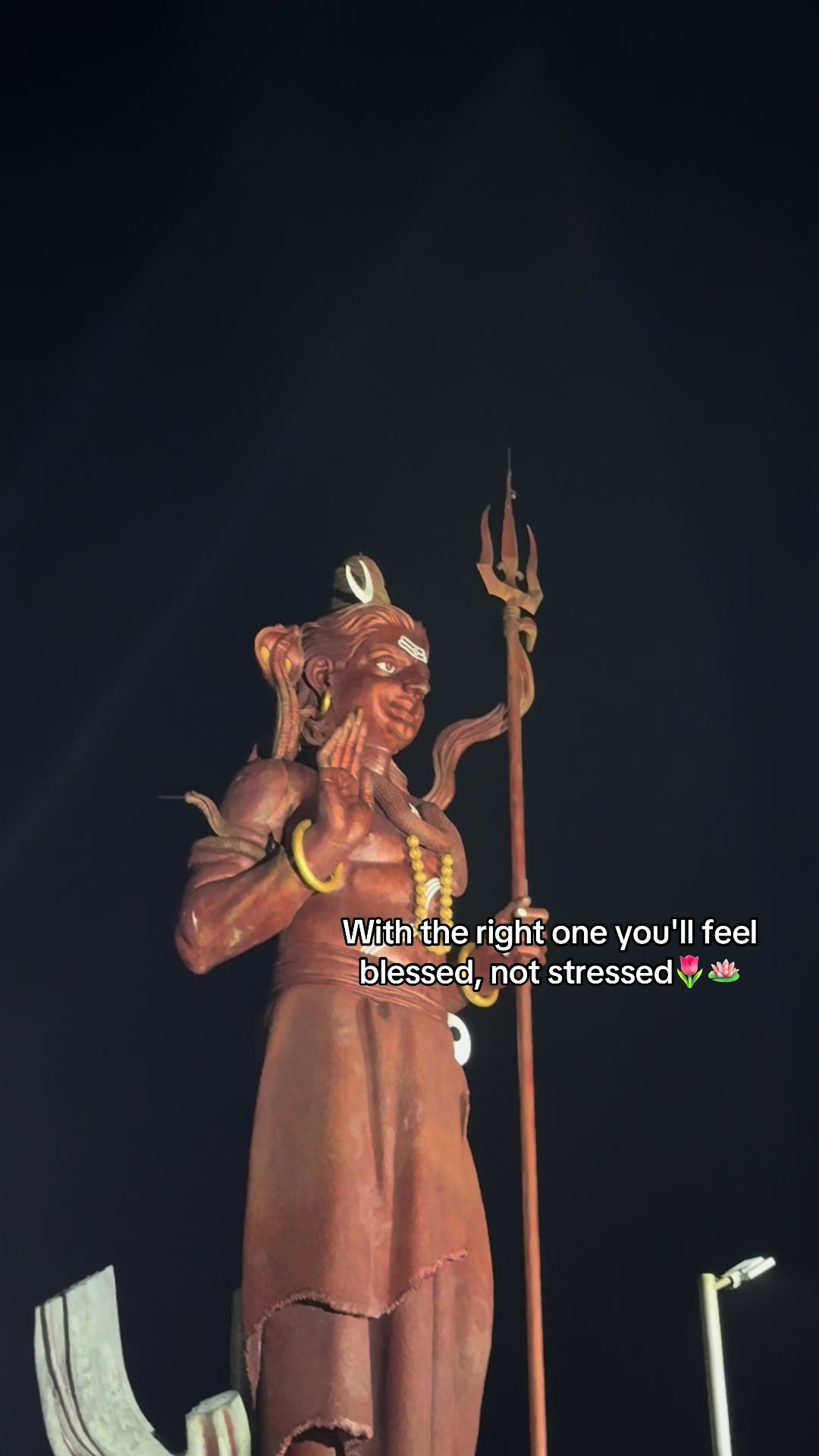 @Esha👑