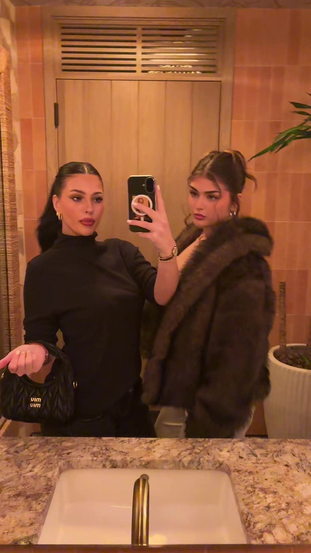 @Milica🪽