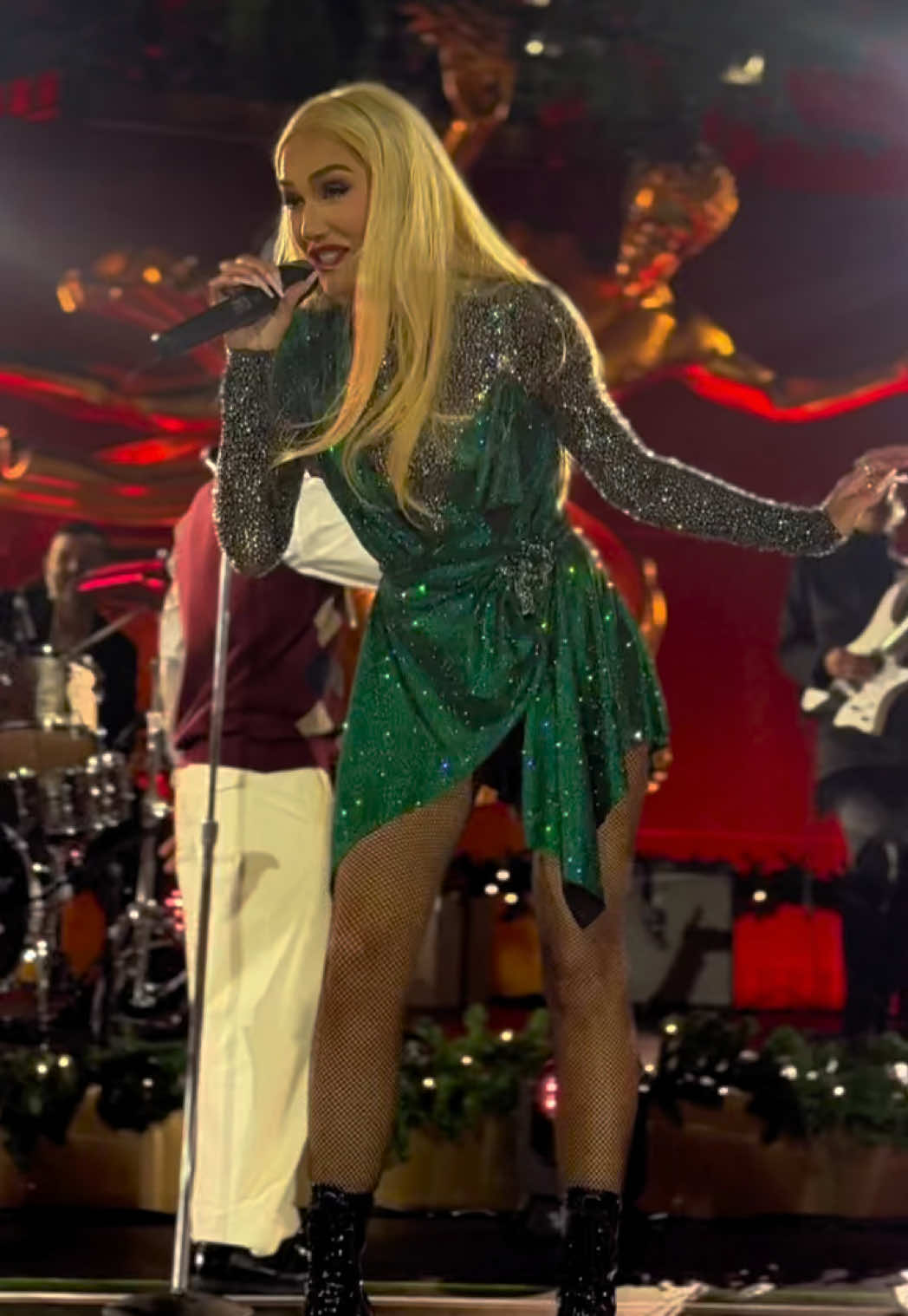 @Gwen Stefani