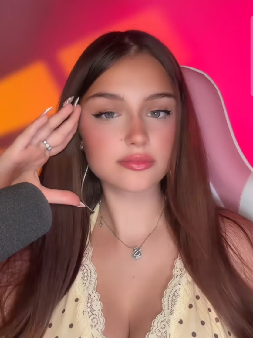 @AnnaWorld🍓