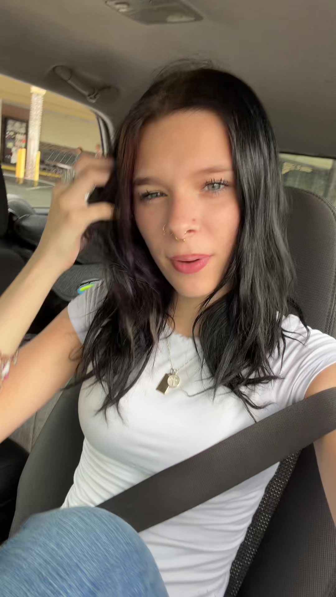 @ℒ✩𝓃𝒹✩𝓃🤍