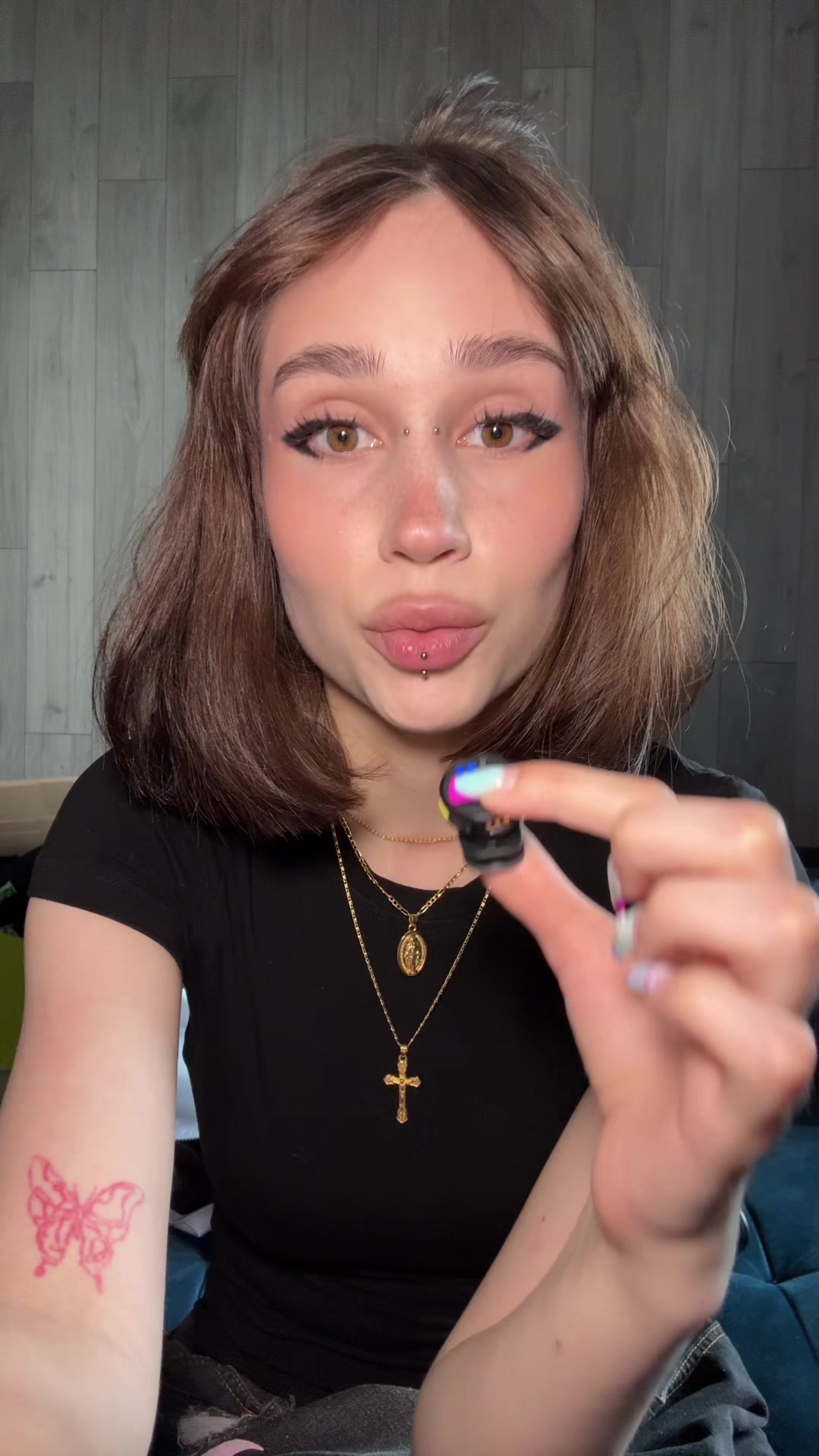 @Angela