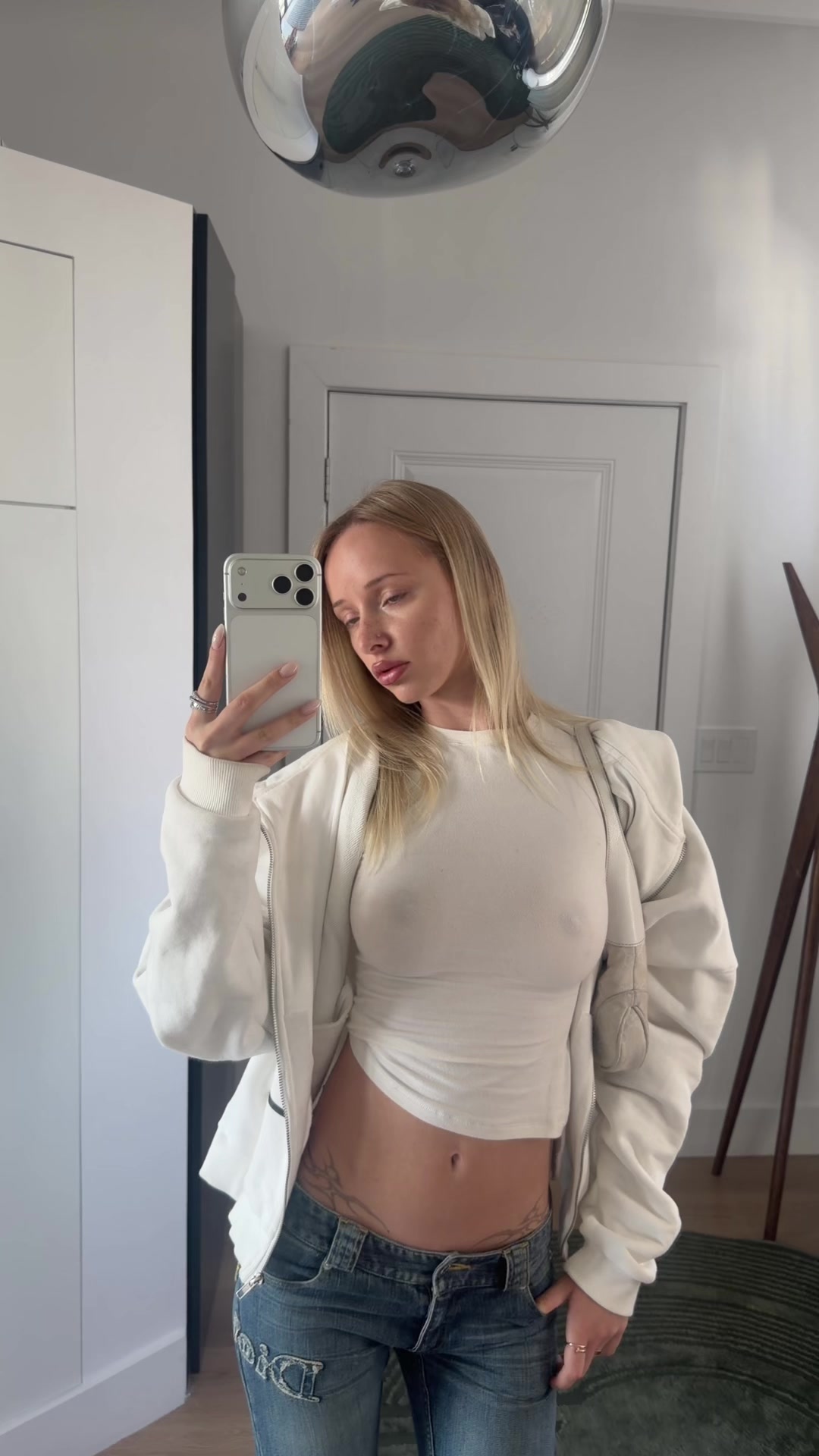 @Yambogdinii