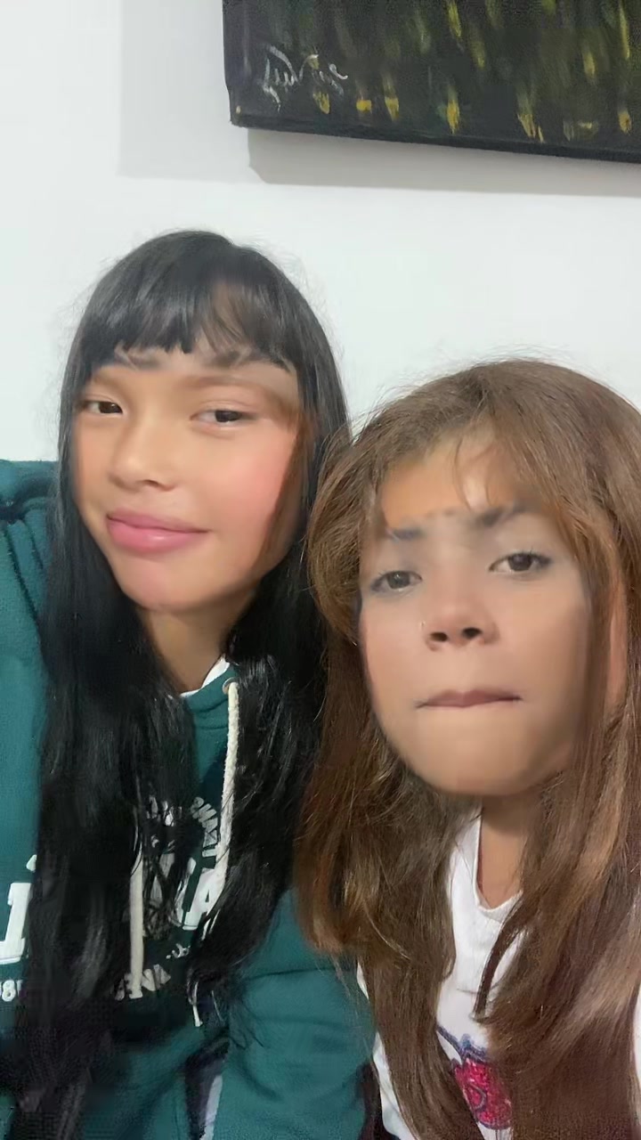 @NICOHLE Y VALENTINA