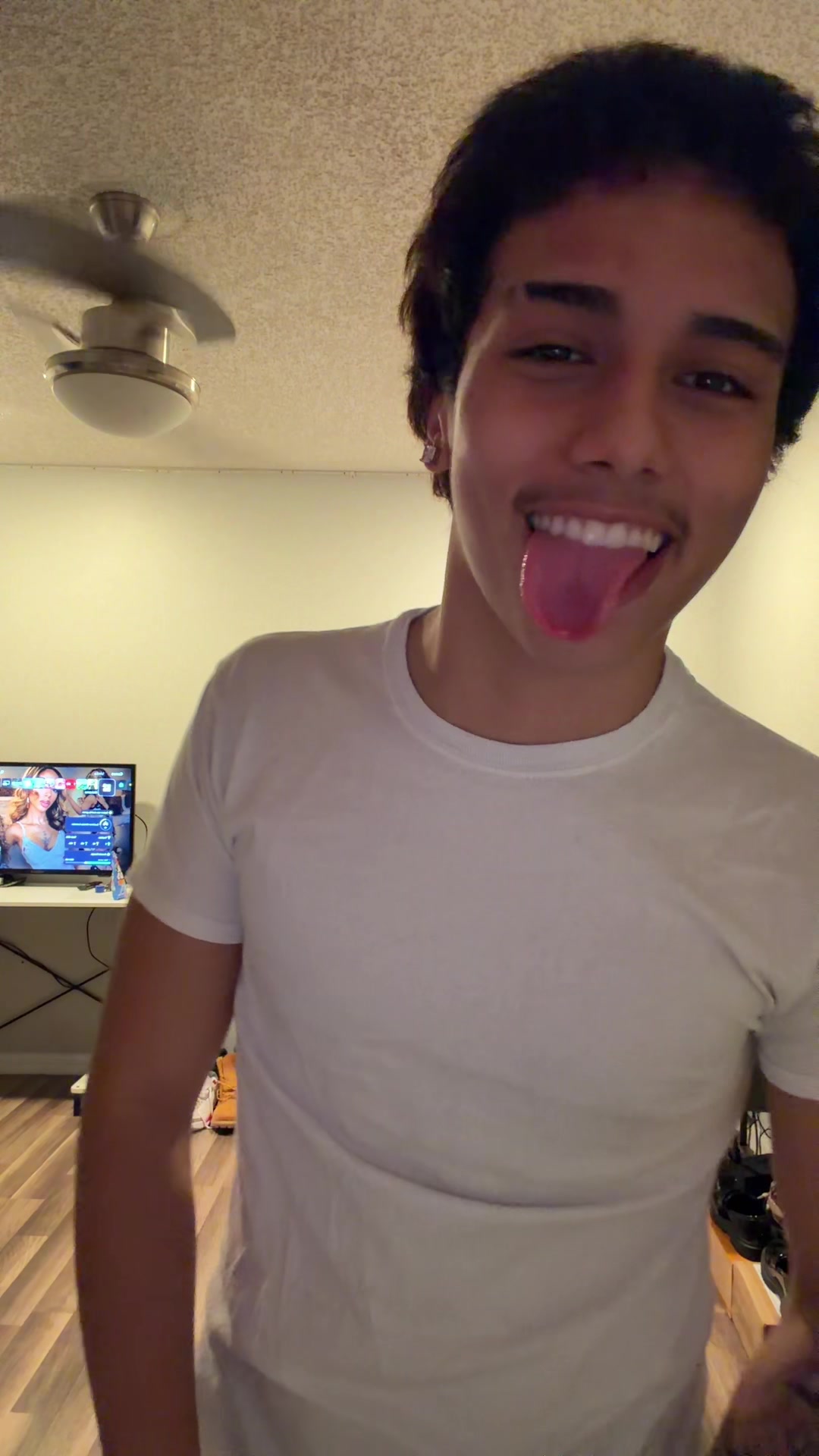 @Joelknocked