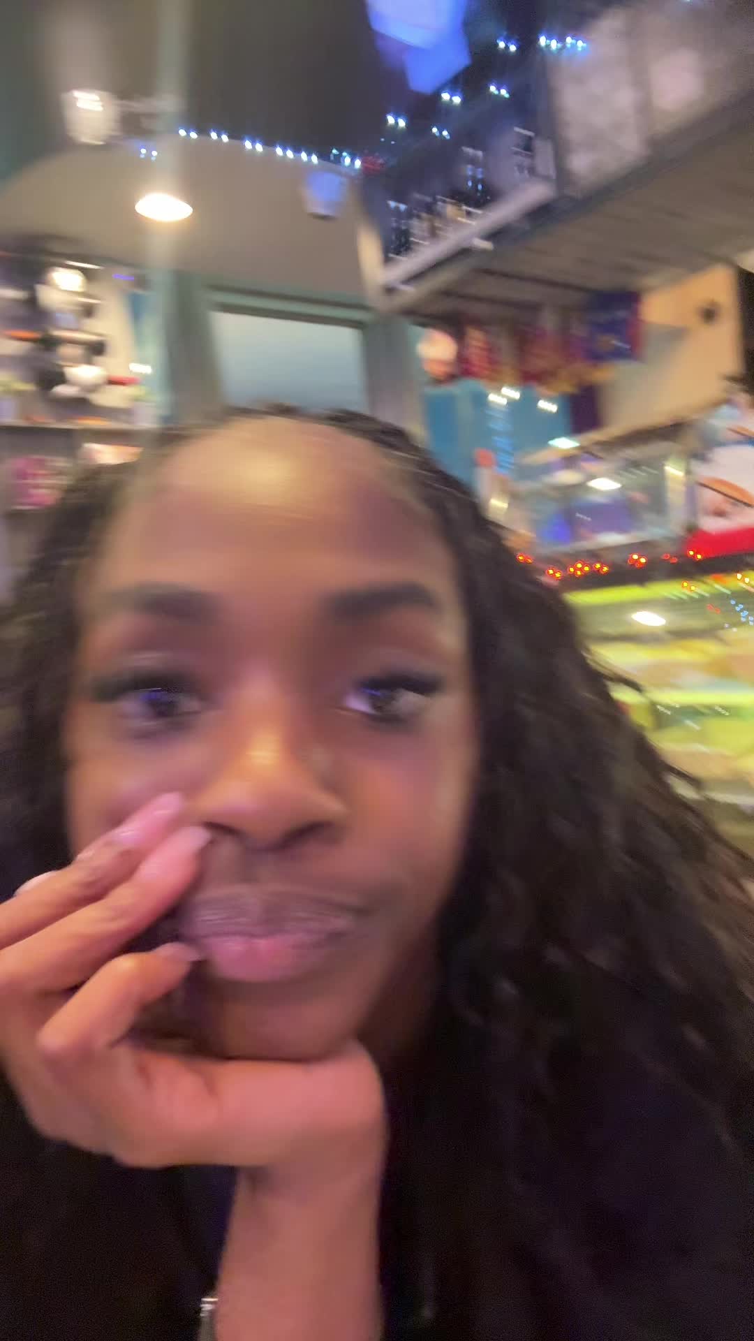 @luhneeezzy