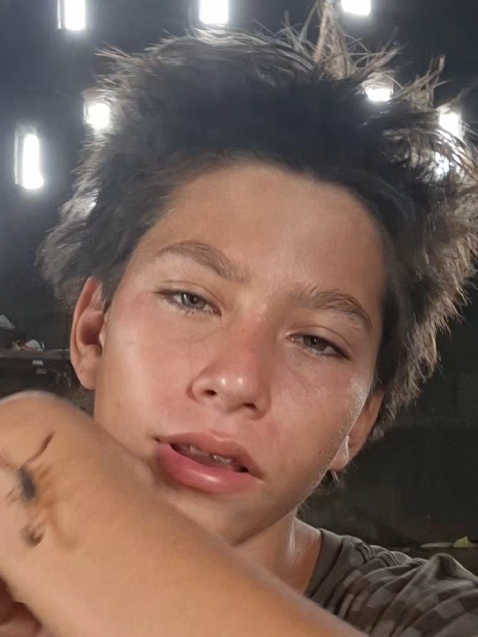 @𝐟𝐚𝐫𝐢𝐞𝐥 𝐚𝐧𝐭𝐨𝐧𝐢𝐨