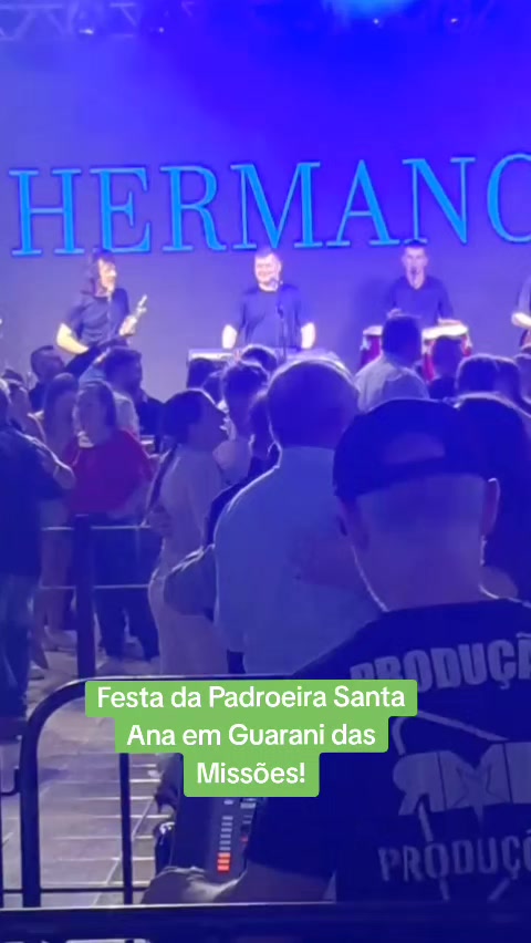 @Três Hermanos