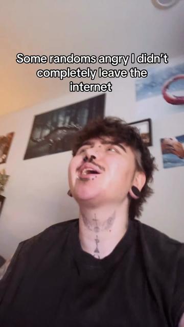 @Serj Saber ⛈️ - Roman