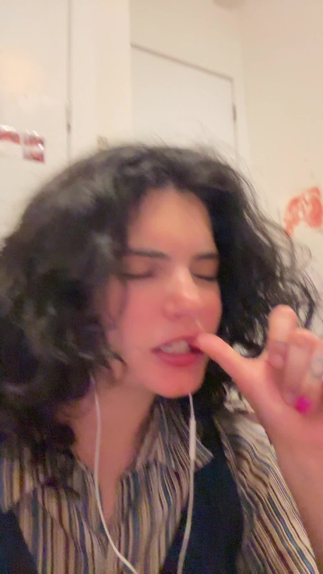 @Seliama