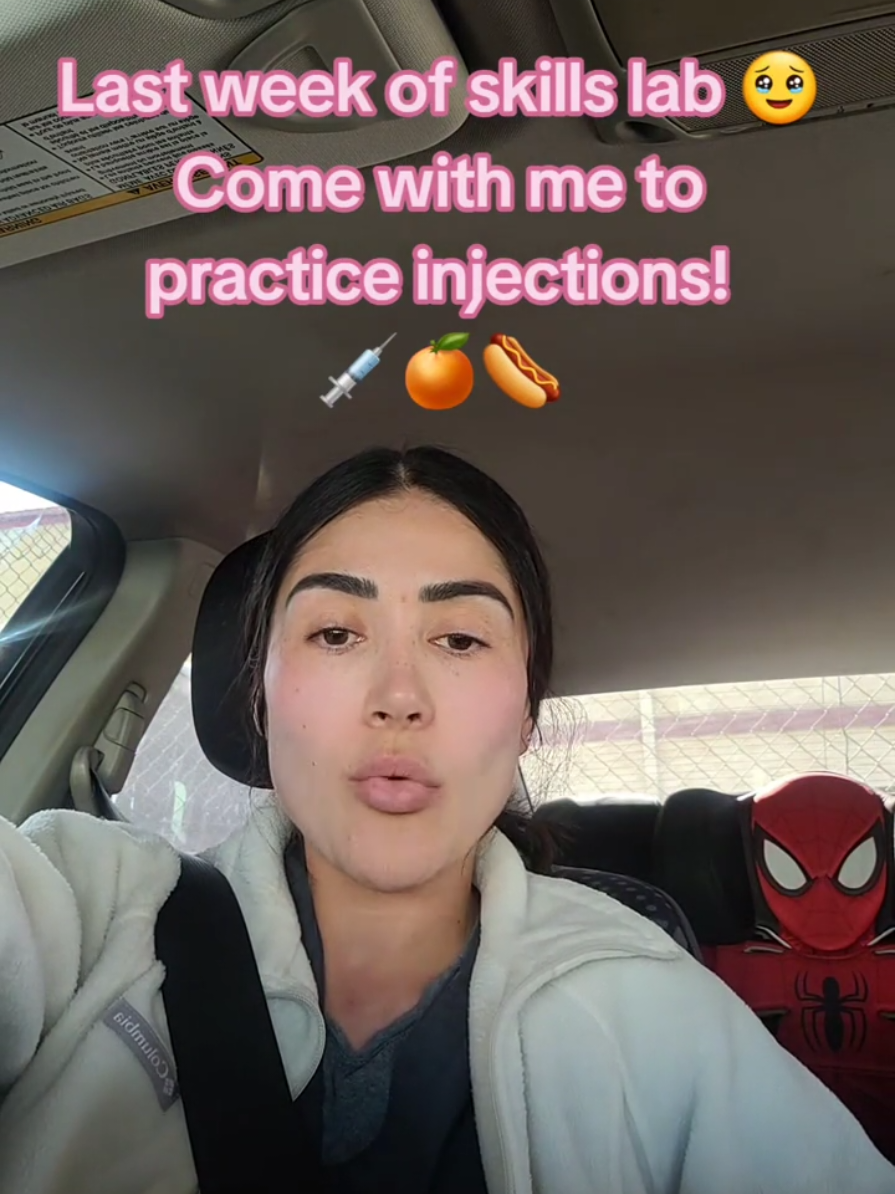 @🦋