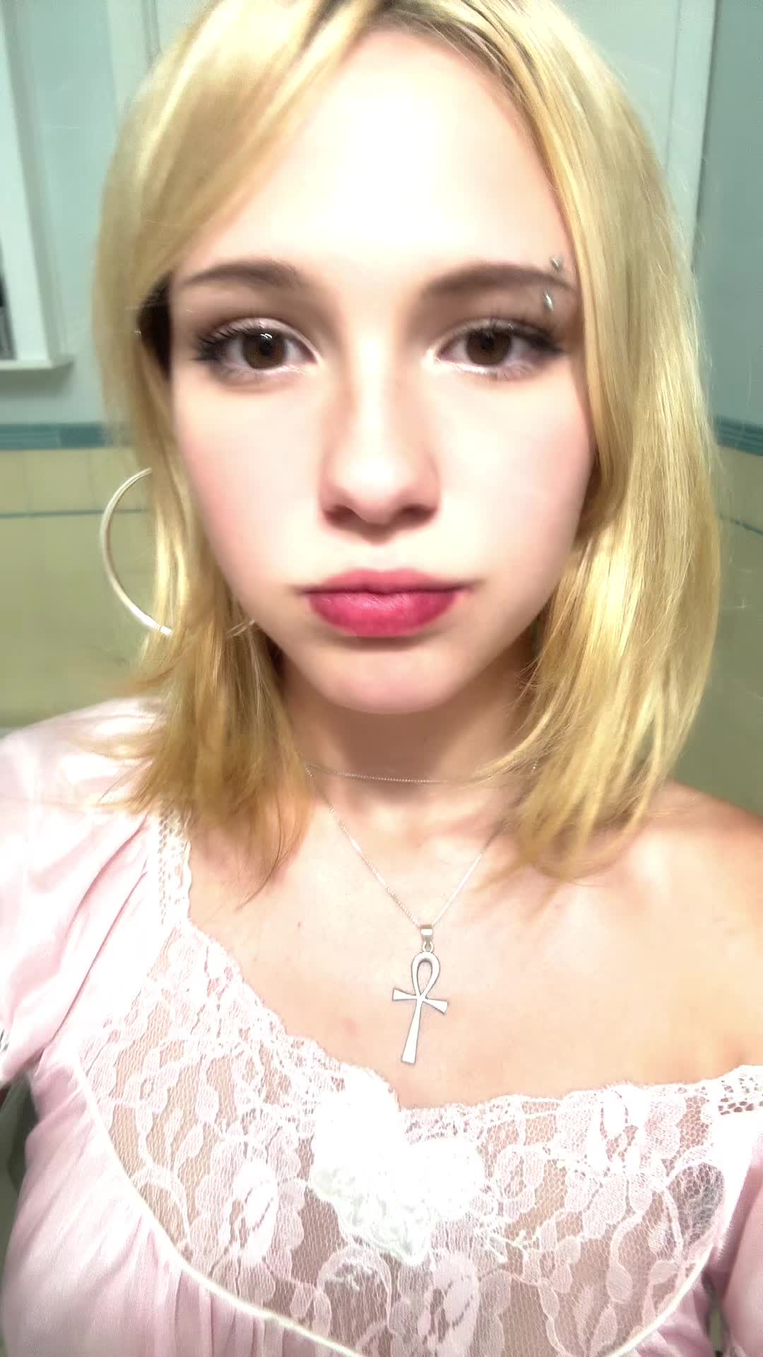 @stinkyjewls