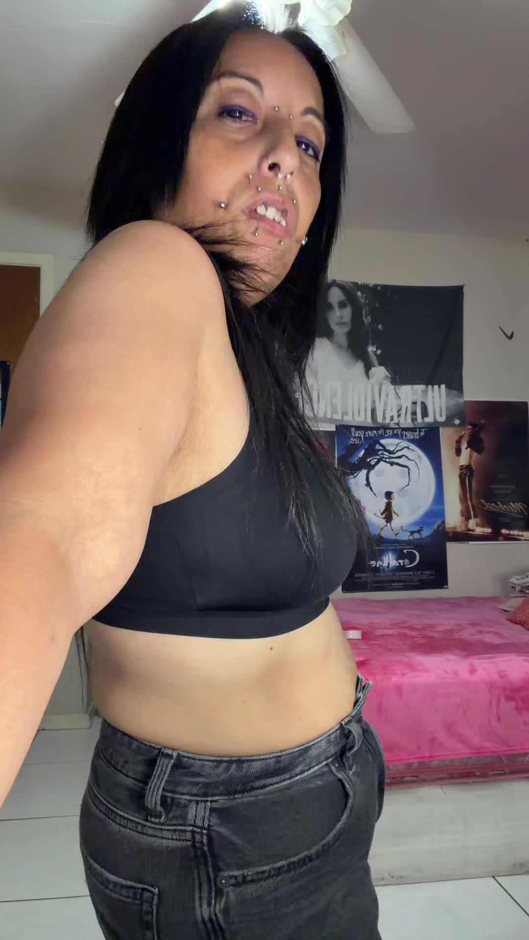 @draculapriestess