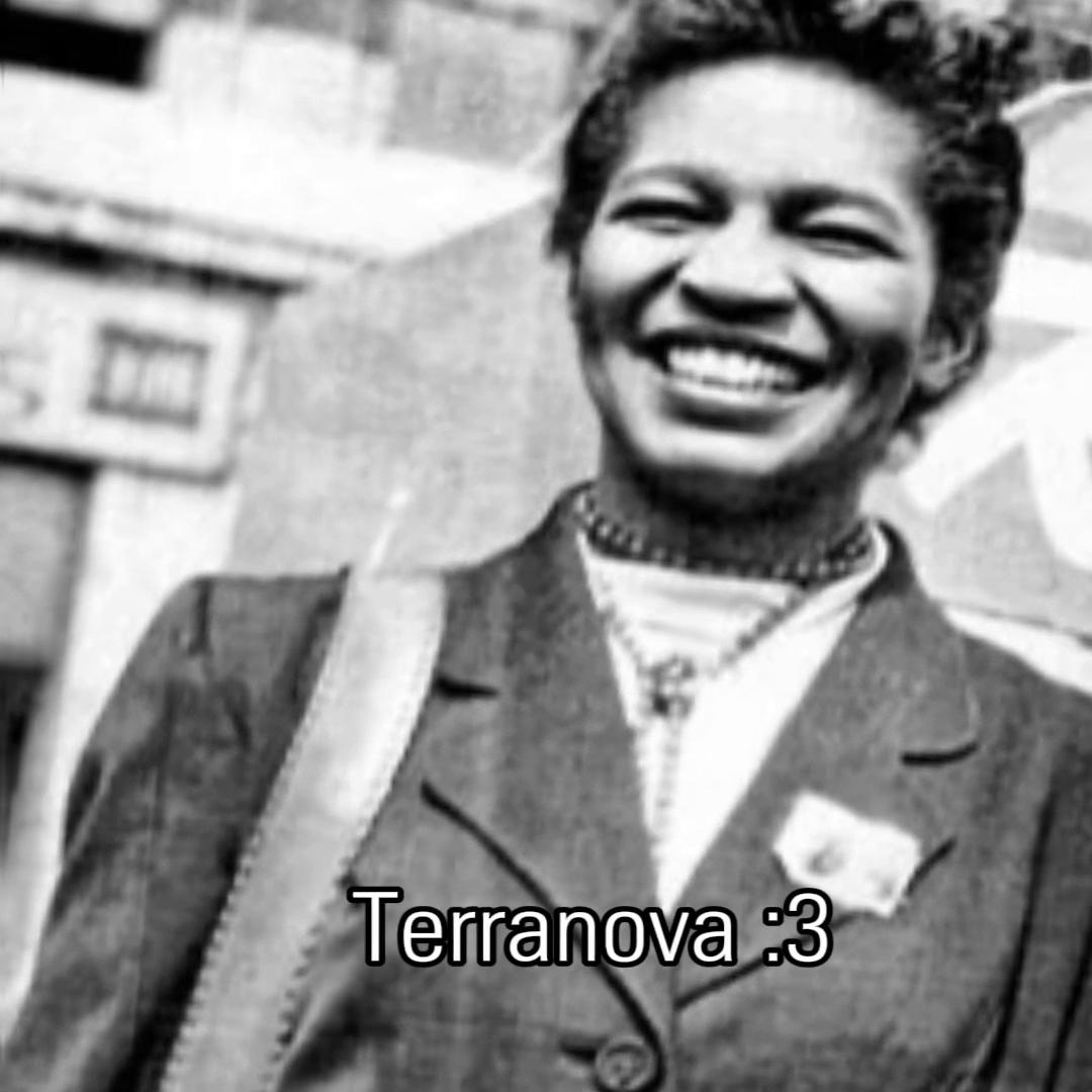 @nyra ☭