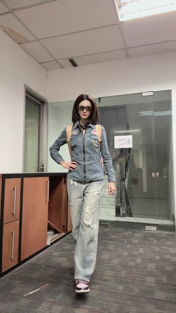 @Claudya Geraldine. H