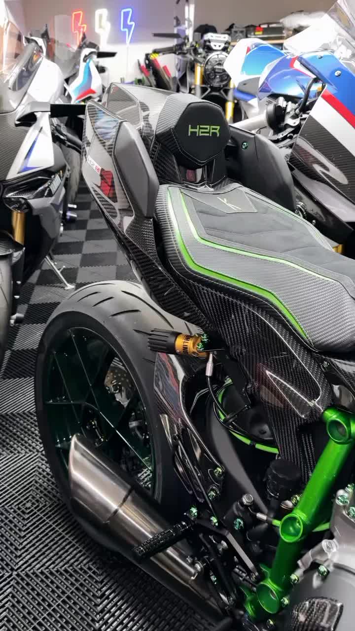 @Kawasaki Ninja H2R