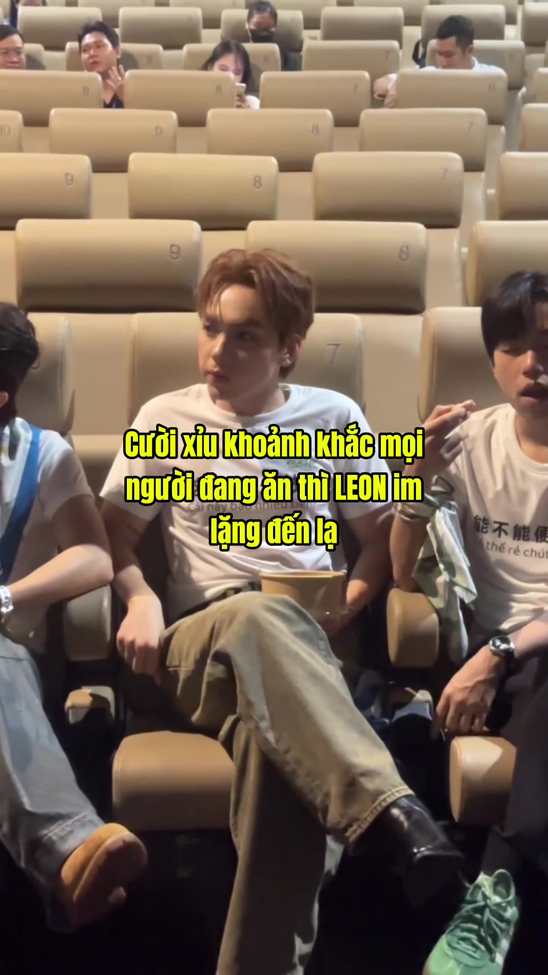 @Trạm Hóng Hớt