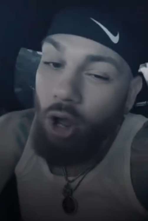 @⊹