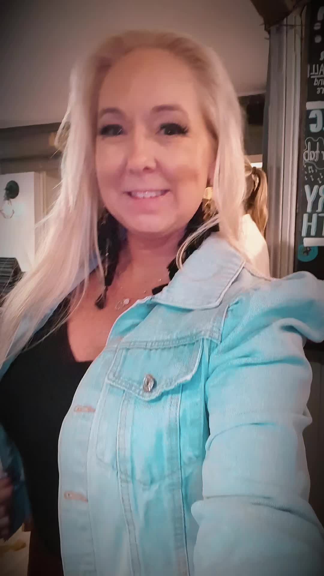 @Tonyaland12/naughtytonya12