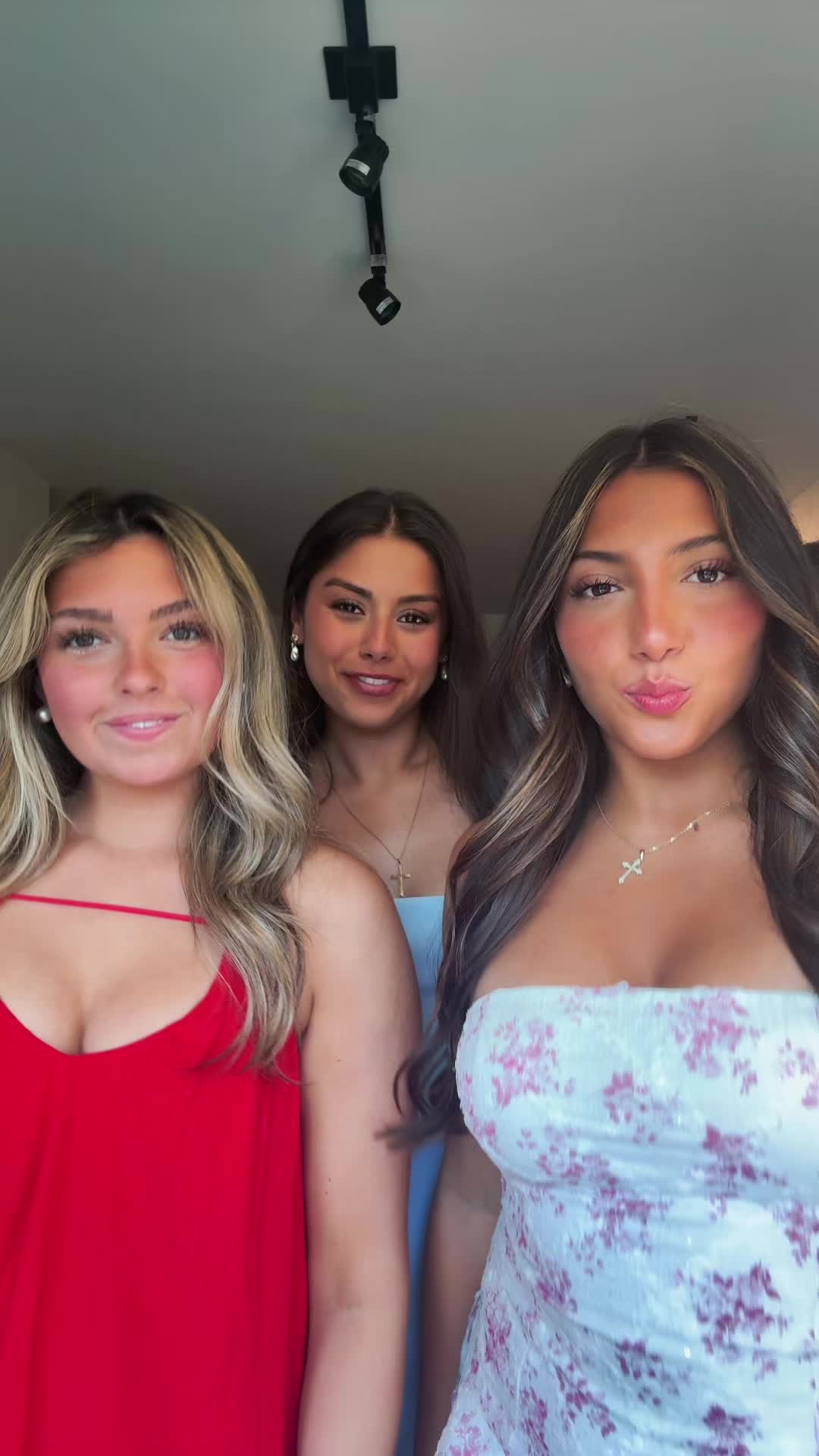 @Ana