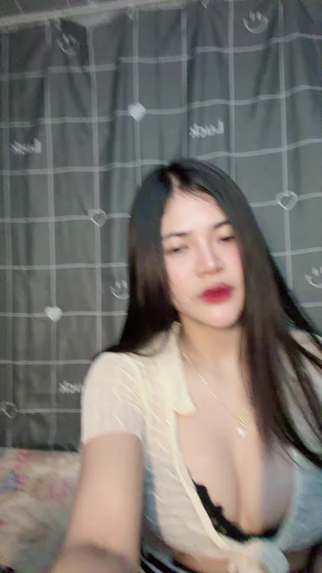 @รัชนก ศรีพลอย