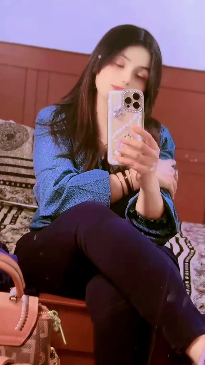@charming.queen786