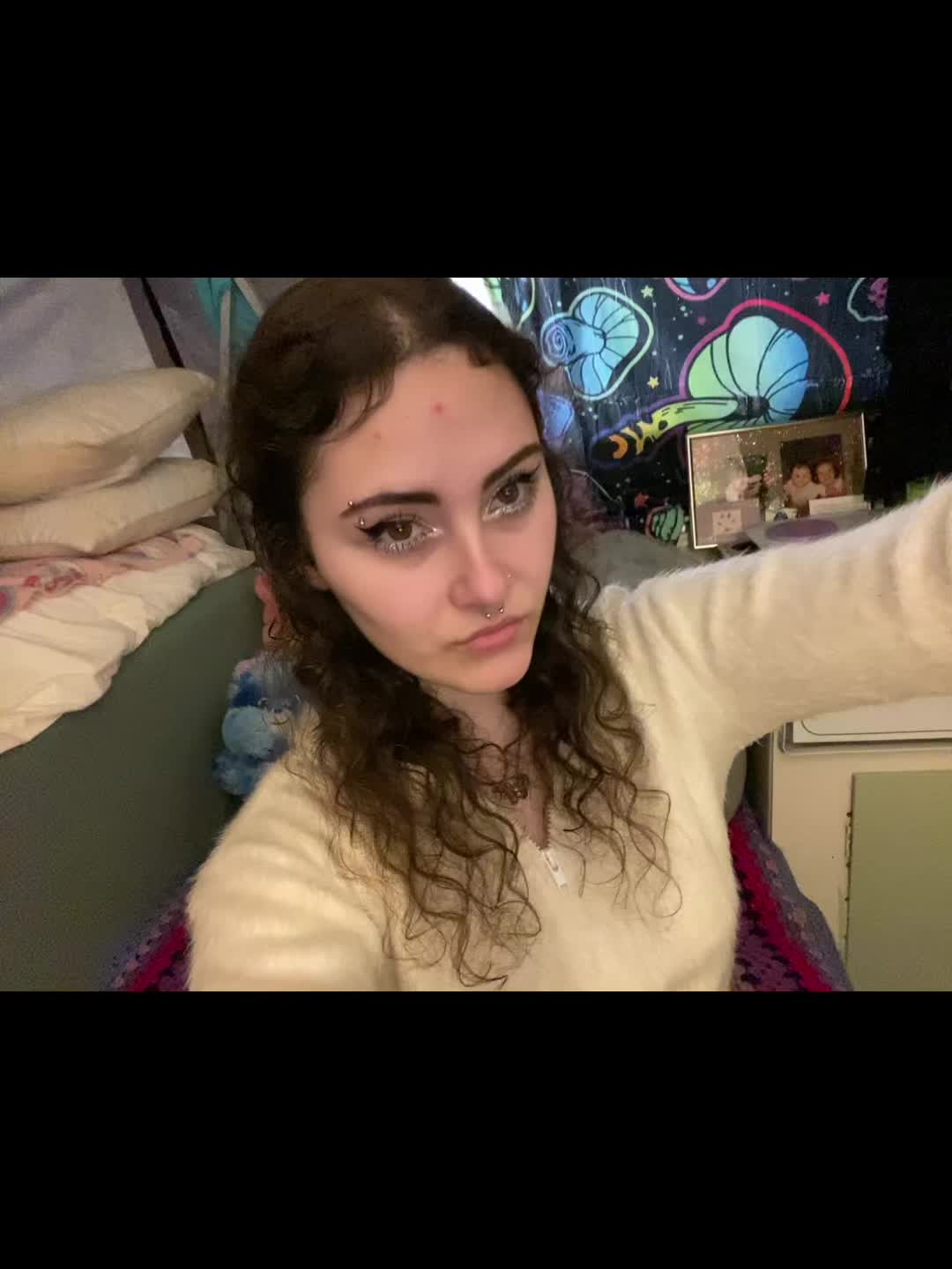 @phoebe