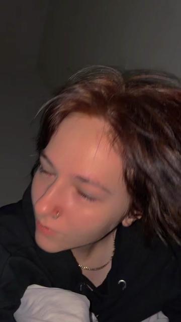@Julli🥰