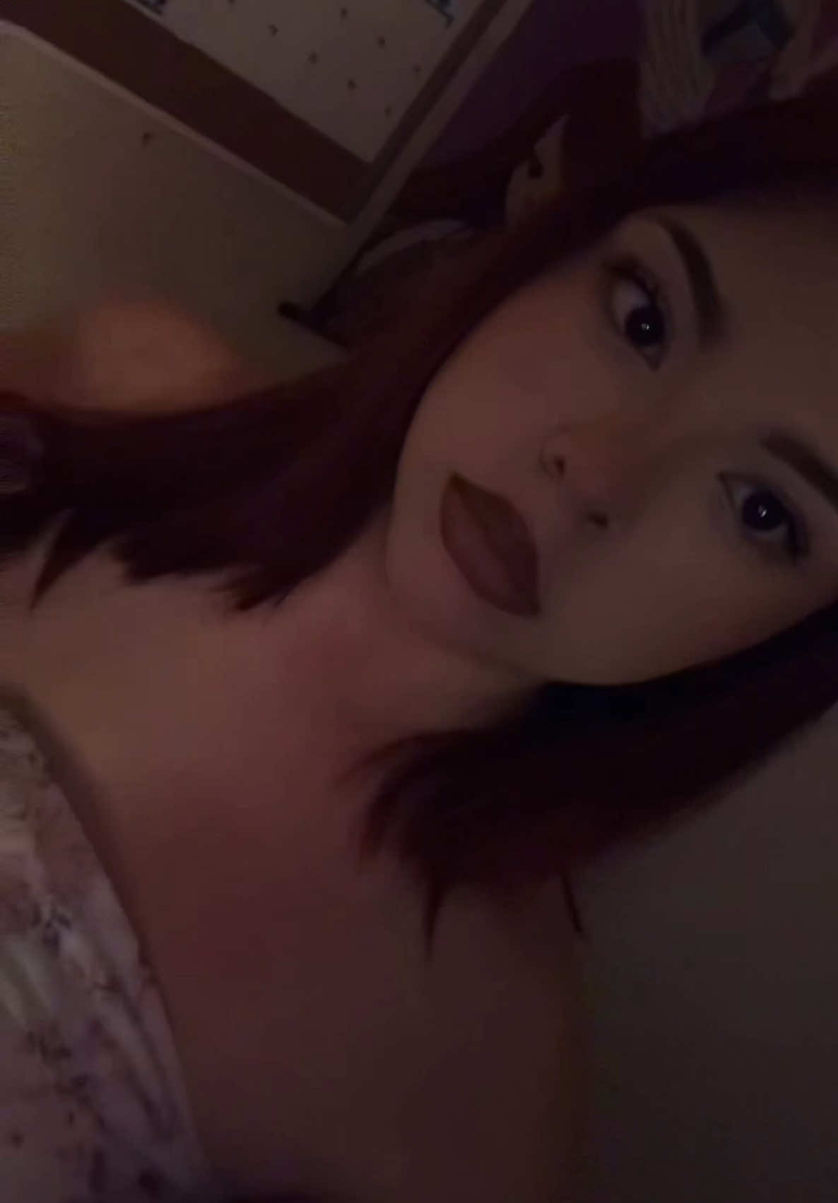 @𝓵𝓲𝔃🦇