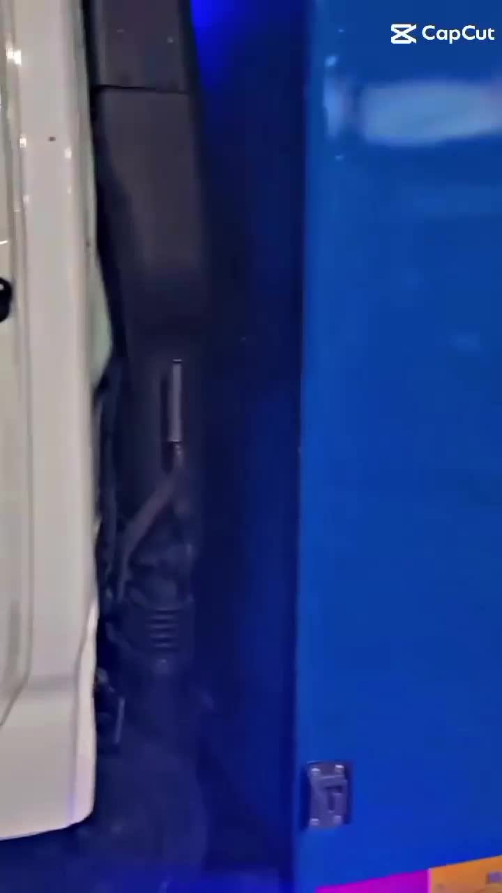 @𝟠.𝟠.𝟠.🇬🇧💨