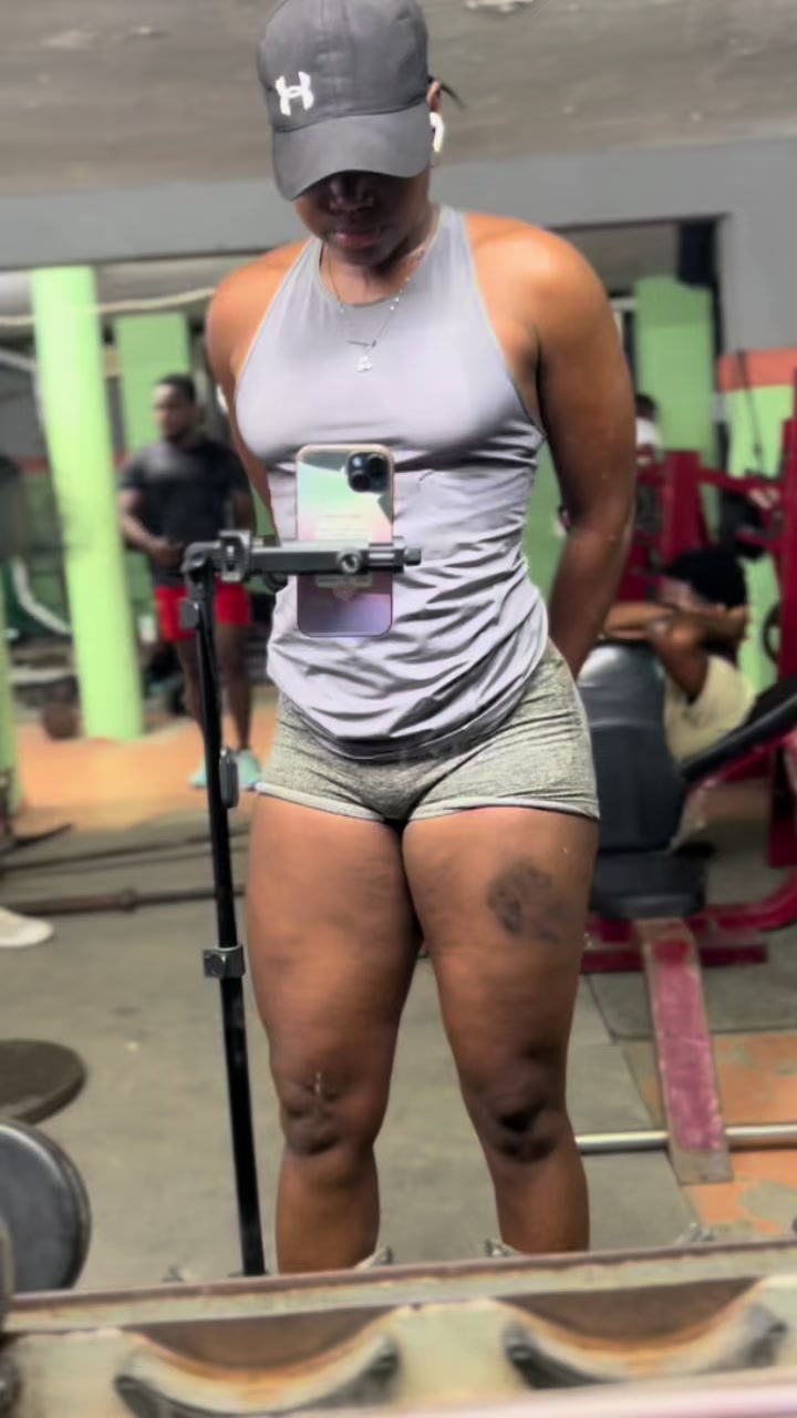 @DjooneModel 🦋✨🏋️♂️🌻