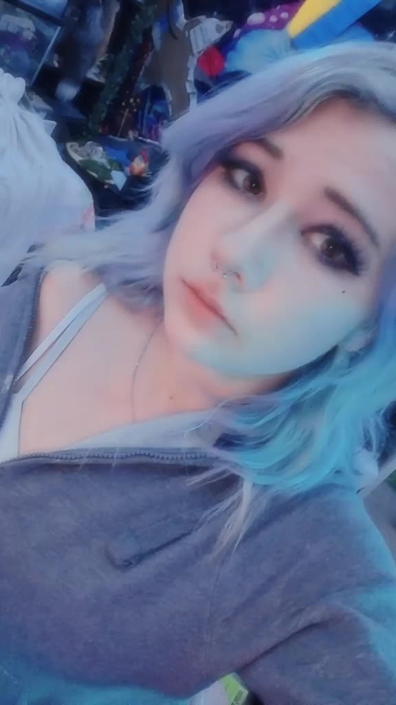 @Lilyyy