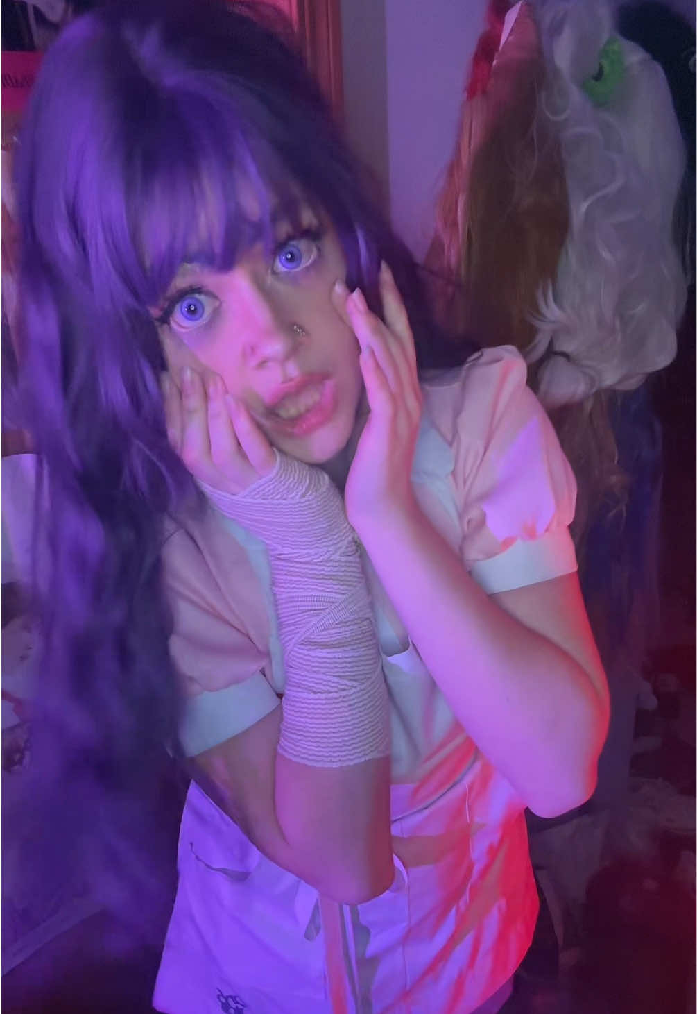 @Beeisbonkers
